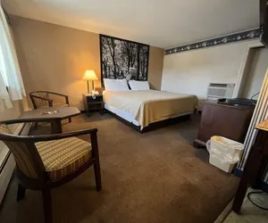 Photo 5 - Mansfield Inn