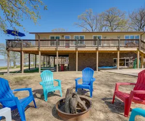 Photo 2 - Spacious Vacation Rental Home on Eufaula Lake!