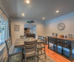 Photo 2 - 'the Grey Goose': Waterfront Home With Beach