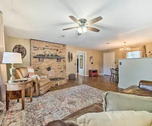 Photo 3 - 20-acre Broken Bow Vacation Rental w/ Grill!