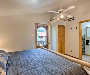 Photo 4 - Cozy Red River Alpine Condo w/ Mountain Views