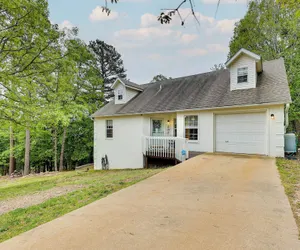 Photo 2 - Peaceful Rogers Home Near Beaver Lake!