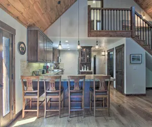 Photo 3 - Pinetop Cabin: Hot Tub, Deck, Grill, & Game Room!