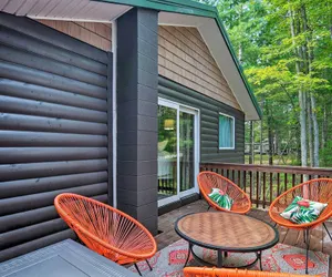 Photo 3 - Dog-friendly Home Near Crystal Mtn & Outdoor Rec!