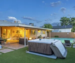 Photo 5 - Pristine Escape ~ 2 Miles to Old Town Scottsdale!