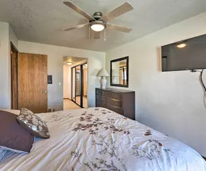 Photo 4 - Lake Havasu Condo w/ Pool < 1 Mi to London Bridge!