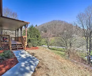Photo 2 - Hot Tub & Fire Pit at Luxe Blue Ridge Bungalow