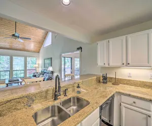 Photo 2 - Scenic Sapphire Condo w/ Deck + Gas Grill!