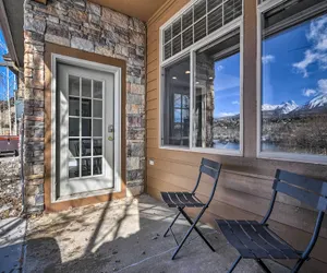 Photo 5 - Silverthorne Waterfront Home: Hot Tub & Mtn View!