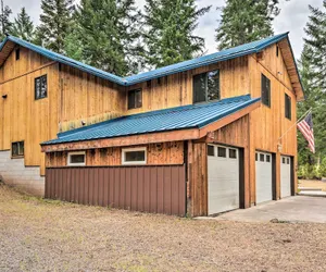 Photo 5 - Cabin w/ Hot Tub, By Crater Lake Nat'l Park!
