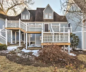 Photo 3 - Cozy Norwich Villa on Golf Course Near Spa!