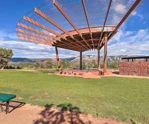 Photo 2 - Romantic Sedona Suite W/patio < 1Mi to Trails/town