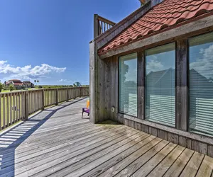 Photo 4 - Matagorda Townhome W/deck, Views, Pool Access