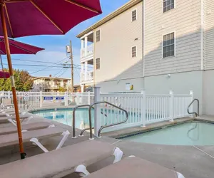 Photo 2 - Wildwood Condo w/ Pool Access, Steps to the Beach!