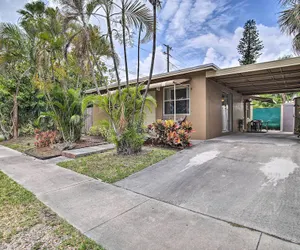 Photo 2 - Dania Beach Home w/ Grill: 2 Mi to Boardwalk!