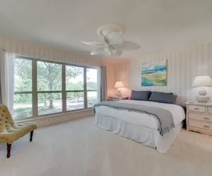 Photo 5 - Lakefront Pittsburg Villa w/ Private Pool!
