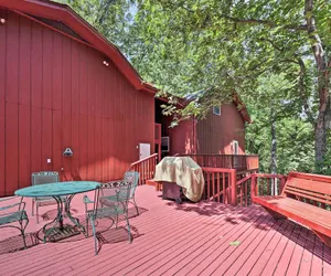 Photo 5 - Cozy Hot Springs Village Lodge - Near Lake Desoto!