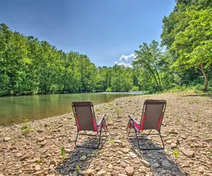 Photo 2 - Cabin on Private Estate, 5 Mi to River Access