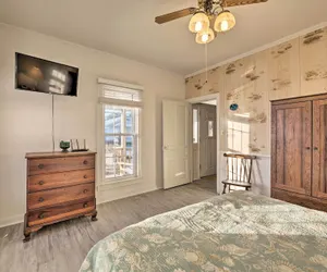 Photo 2 - Charming Retreat w/ Water View, Walk to Downtown