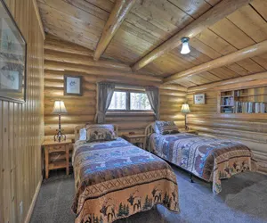 Photo 5 - Cozy WY Home: Rivers, Lakes, Mountains, Wildlife