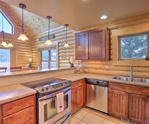 Photo 4 - Secluded Alma Log Cabin w/ Hot Tub & Stunning View