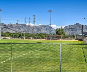 Photo 2 - Scottsdale Golfer's Getaway w/ Putting Green