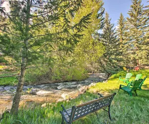 Photo 2 - Chicago Creek B & B: 1 Mi to Mt Blue Sky!