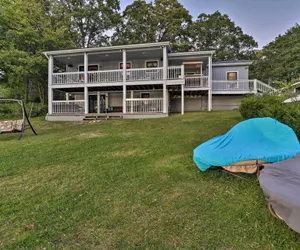 Photo 3 - Cozy Lakefront Lapeer House w/ 2 Paddle Boats!