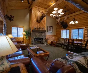 Photo 5 - Mountain Vista Hotel