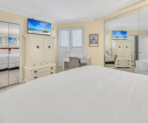 Photo 4 - Beachside Two 4310