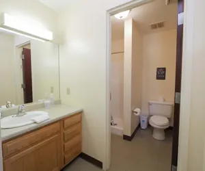 Photo 5 - 2 Bedroom 2 Bath City Views