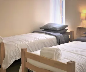 Photo 4 - 2 Bedroom Downtown Apt Walkable Safe Clean