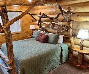 Photo 2 - Snow Hill - Secluded W/ Mountain Views 2 Bedroom Cabin by Heavenly Views Resort