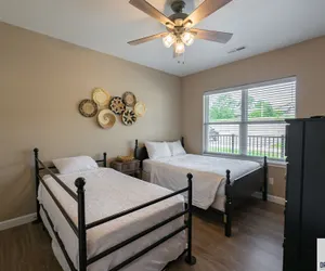 Photo 5 - Foothills G-203