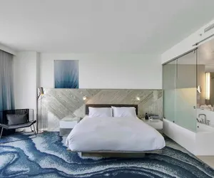 Photo 3 - Sapphire Suite Beachfront, Gym + Pool!