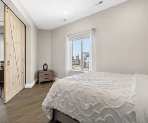 Photo 4 - The Bel Air Suite Penthouse The Gulch