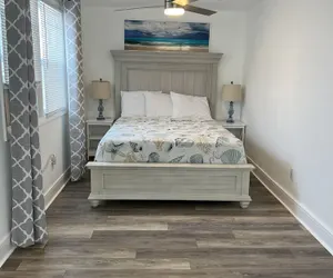 Photo 2 - Crystal Sands Apartments