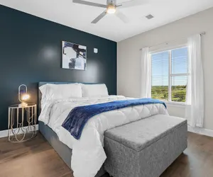 Photo 2 - Beverly Hills Penthouse Suite