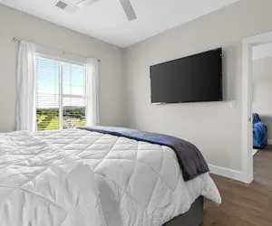 Photo 3 - Beverly Hills Penthouse Suite