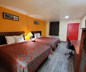 Photo 5 - La Vista Motel