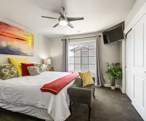 Photo 3 - A Sunny Escape By The Pool 3 Bedroom Townhouse