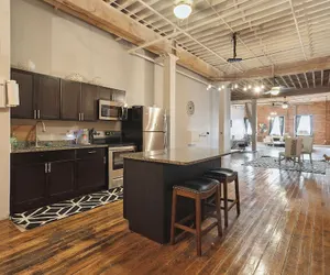 Photo 5 - Queen G Investments 1 Bedroom Apts by RedAwning