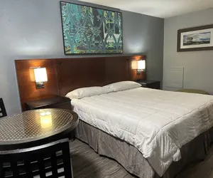 Photo 2 - Courtland Inn By Townhouse Franklin VA US 58