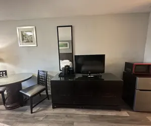 Photo 5 - Courtland Inn By Townhouse Franklin VA US 58