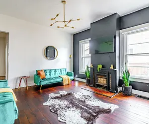 Photo 2 - Jungle House Luxury Stays - Downtown Chillicothe