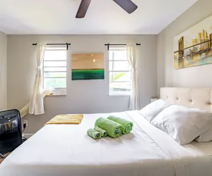 Photo 5 - Jungle House Modern Lofts – Arena District & Short North