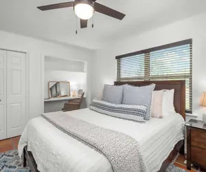 Photo 5 - Pecan Retreat-half Mile to Main