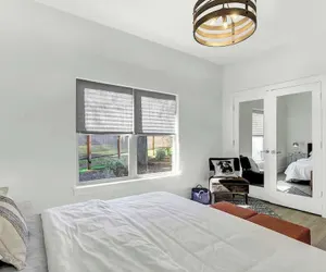 Photo 5 - New! Luxurious Home With Wine Cellar & Firepit!