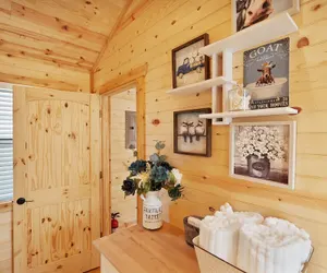 Photo 4 - Stunning Cabin Right on Main St!