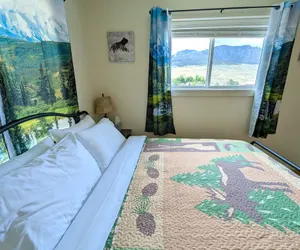 Photo 3 - Yellowstone Treasure Guesthouses on the River